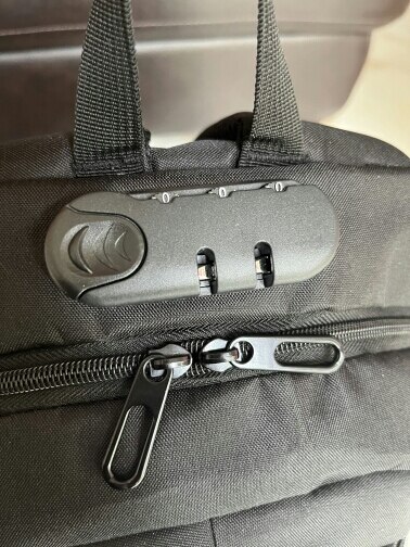 Image #1 de Carlos S