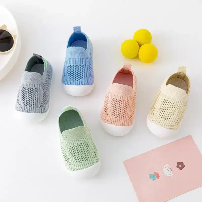 Chaussures respirantes pour bébés antidérapantes sans lacets