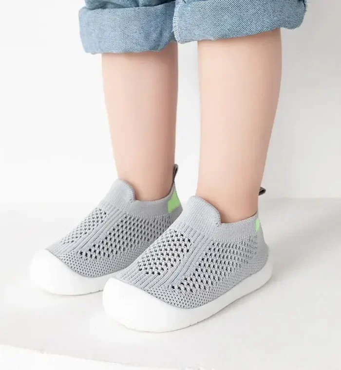 Chaussures respirantes pour bébés antidérapantes sans lacets