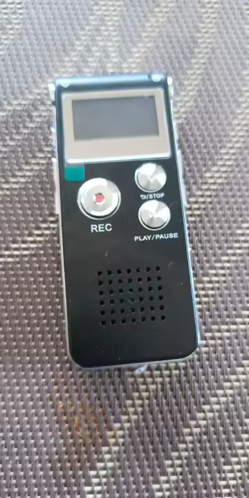 Image #1 de Carlos R